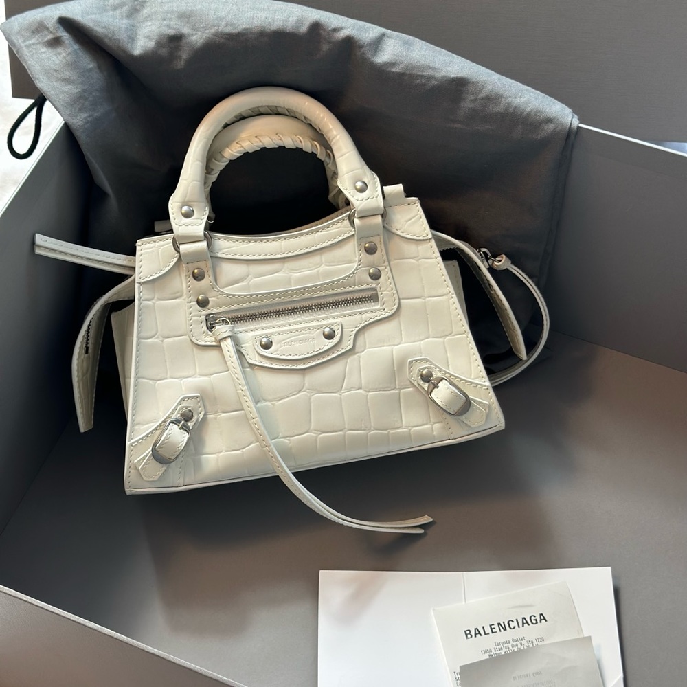 BALENCIAGA
White Croc Super Nano Neo Classic Bag ( brand new )